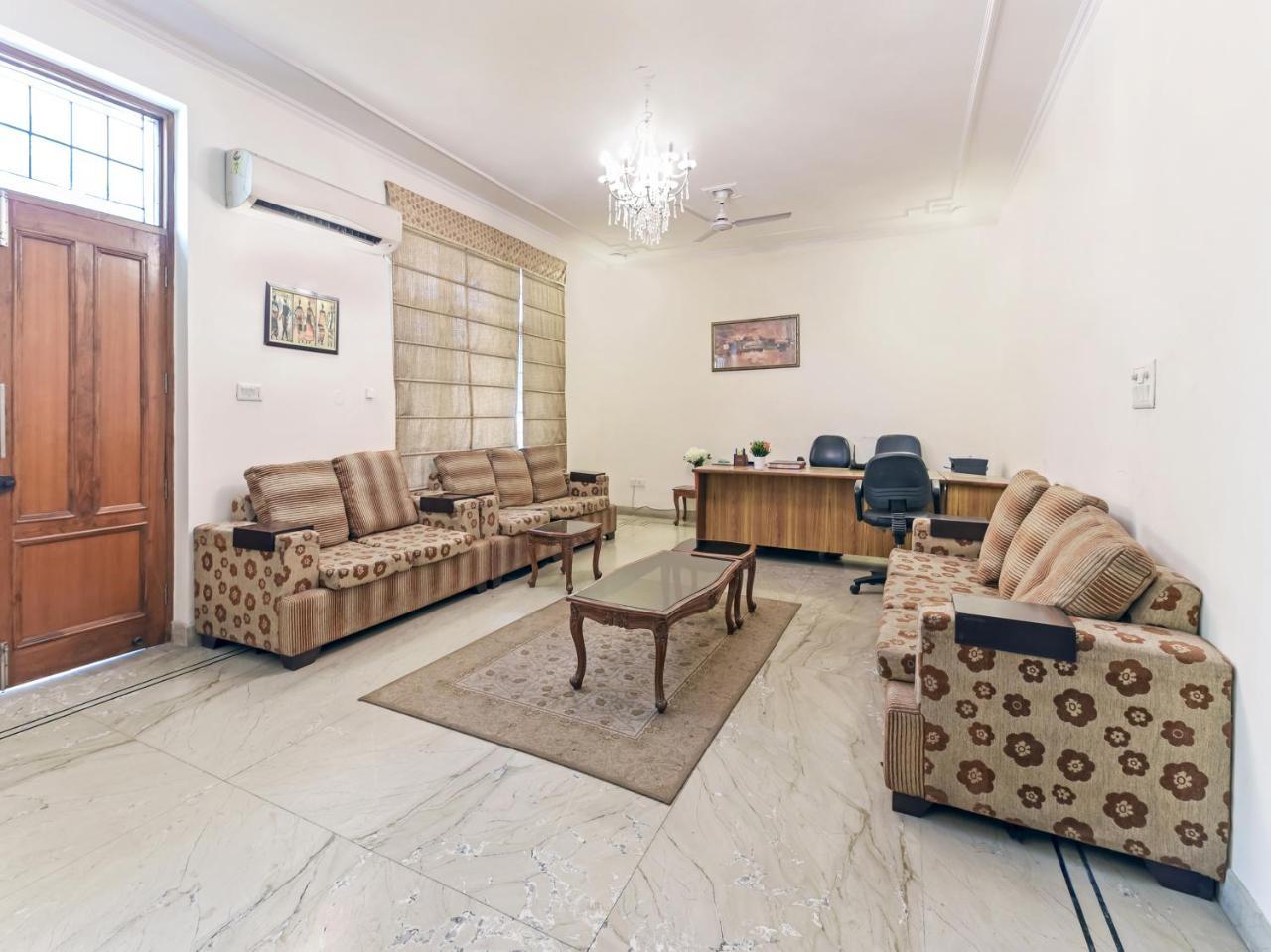 Hotel Treebo Trip The Nest Corporate à Greater Noida Extérieur photo